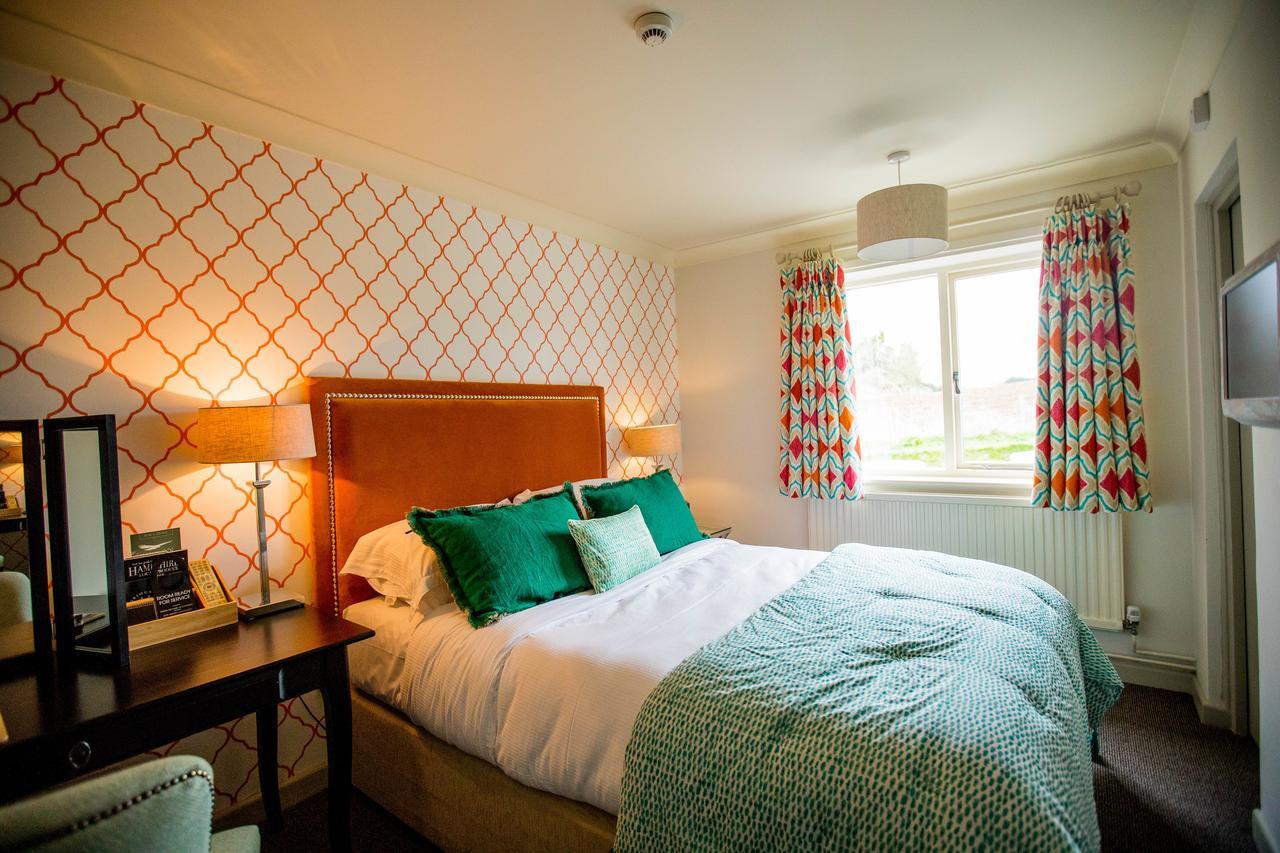 The Hawk Inn Andover Luaran gambar