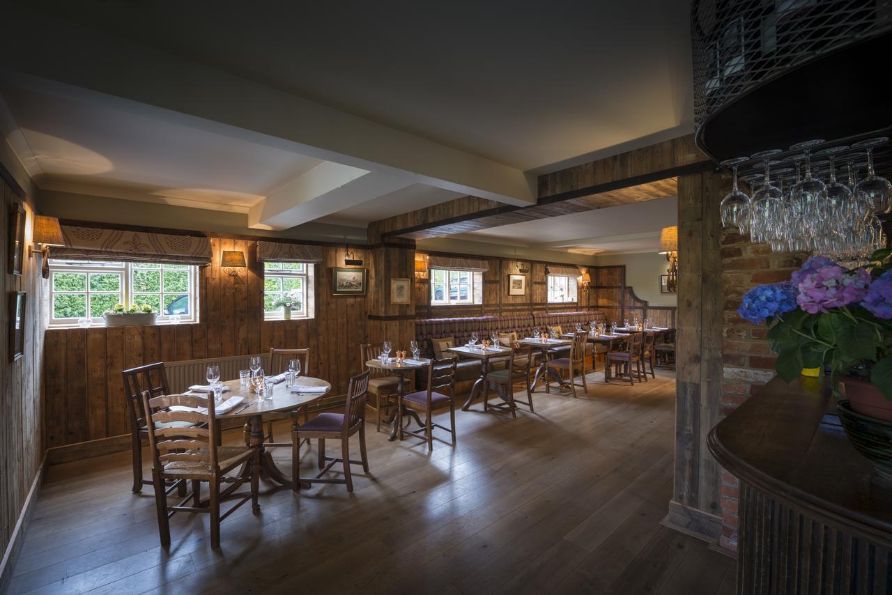 The Hawk Inn Andover Luaran gambar