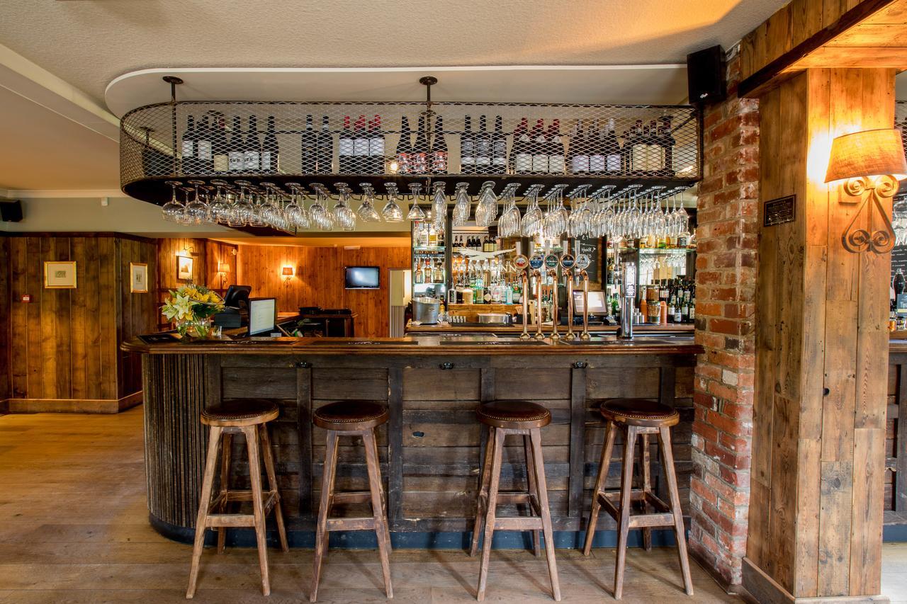The Hawk Inn Andover Luaran gambar